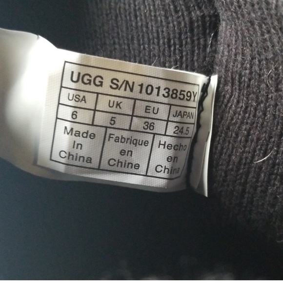 Ugg Darrah Boots - Girls 6/Womens 8 no box - Picture 4 of 6